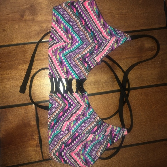 Bikini top - Picture 1 of 1